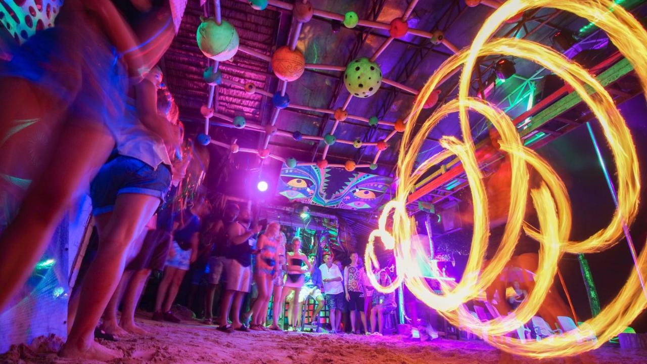 Stones Bar Dorm Rooms Koh Phi Phi Buitenkant foto